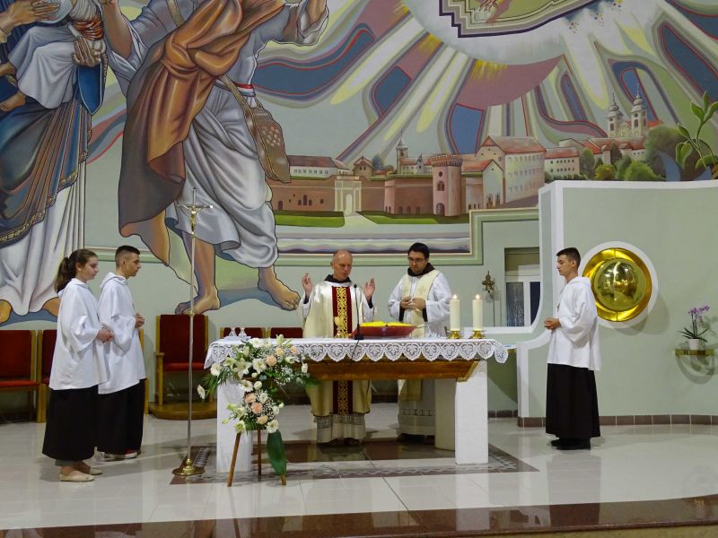 Proslava spomendana bl. Marije Propetoga u župi Svete Obitelji, Jug II