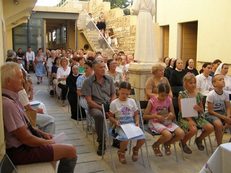 Šesti dan devetnice bl. Mariji Propetog Isusa Petković