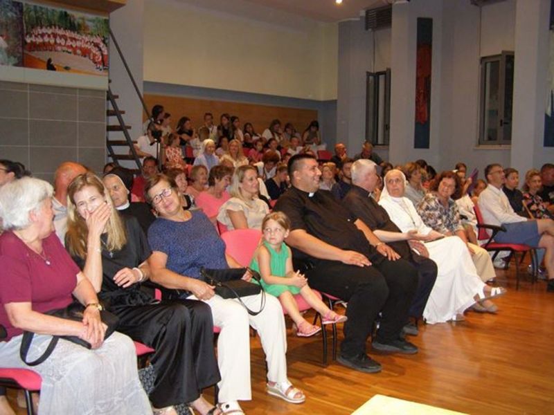 Šesti dan devetnice bl. Mariji Propetog Isusa Petković