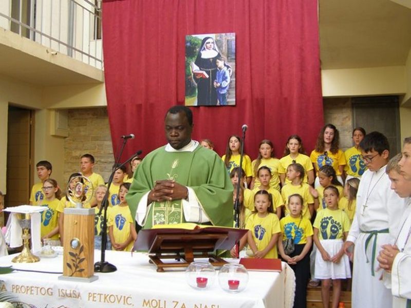 Osmi dan devetnice bl. Mariji Propetog Isusa Petković