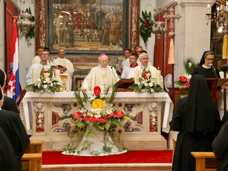 Redovničke svečanosti Družbe Kćeri Milosrđa TSR sv. Franje - Blato