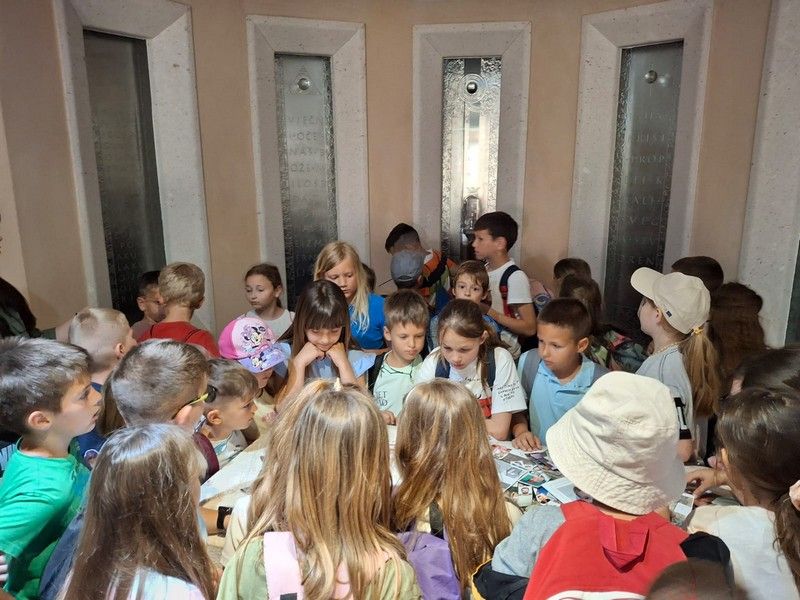 Mali hodočasnici iz Korčule i Lumbarde u pohodu svetištu bl. Marije Propetog Petković u Blatu