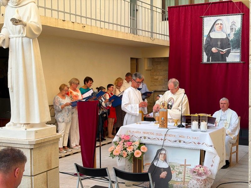 Blato u znaku zahvalnosti: obilježena 23. obljetnica proglašenja blaženom Marije Propetog