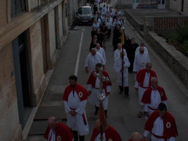Molitvom, procesijom i euharistijskim slavljem zaključen deveti dan devetnice Molitvom, procesijom i euharistijskim slavljem zaključen deveti dan devetnice
