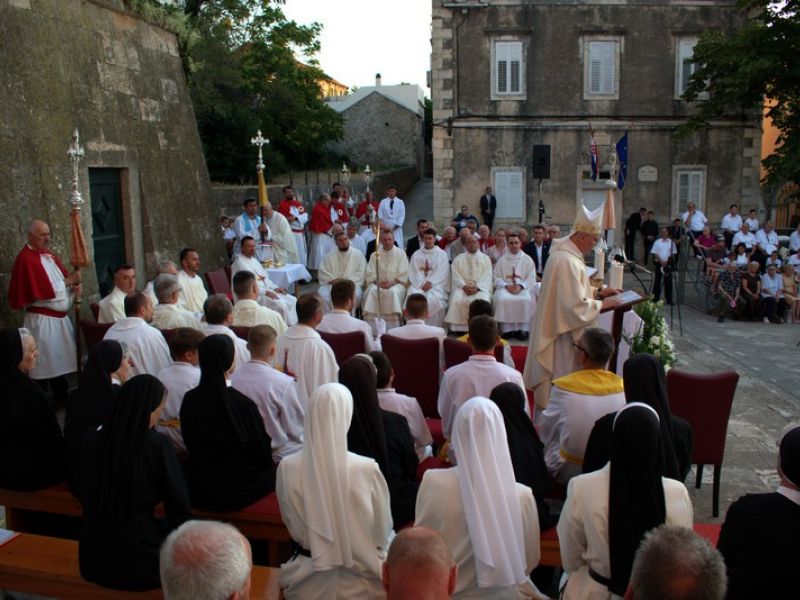 “Blato slavi svoju Blaženicu: Dan vjere, tradicije i zajedništva”