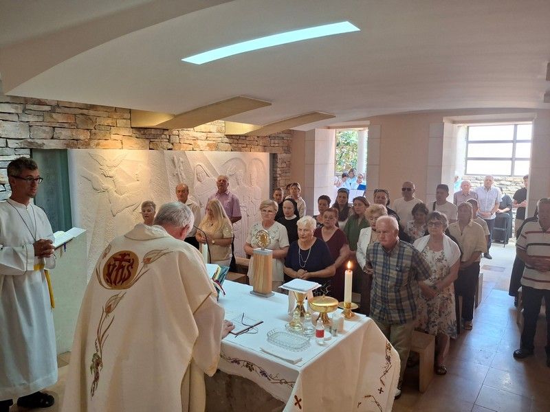 “Blato slavi svoju Blaženicu: Dan vjere, tradicije i zajedništva”