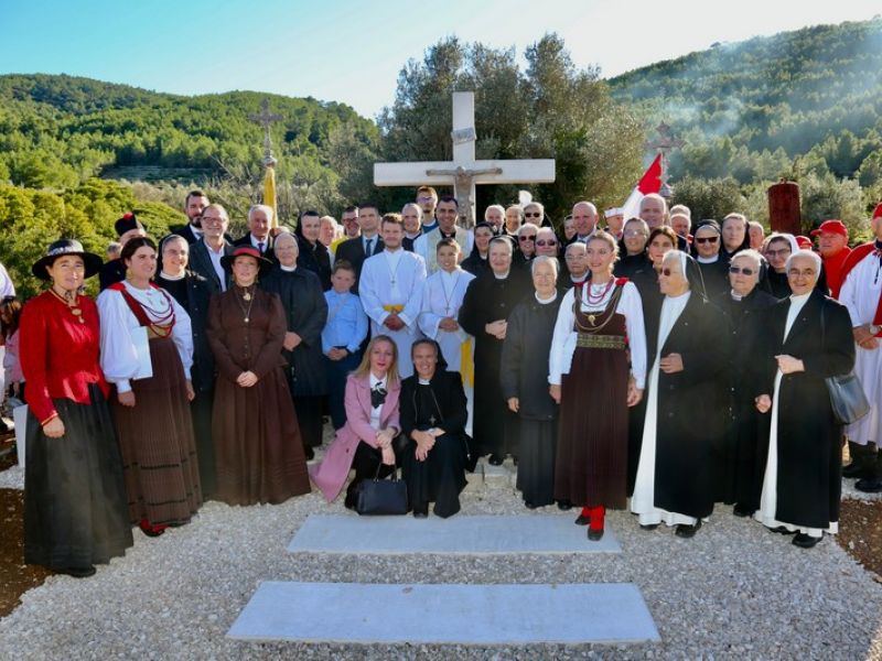 Dan Provincije u znaku 25.obljetnice prijenosa zemnih ostataka bl. Marije Propetoga iz Rima u Blato