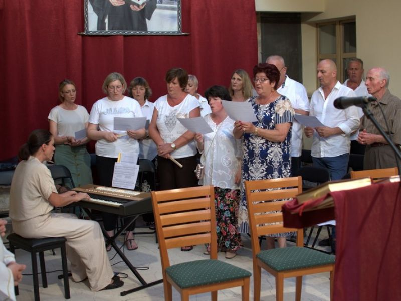 Četvrti dan devetnice: Pozvani biti vjerodostojni svjedoci Krista Raspetoga i Uskrsloga